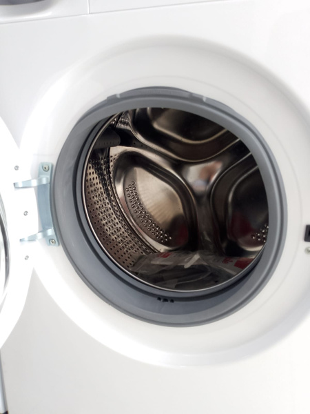 8db7836b-fc2d-4307-9b55-1274780584f4